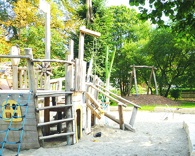 Glött: Spielplatz