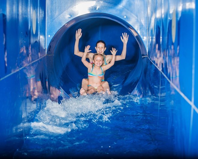 Bad Blau: Freizeitbad