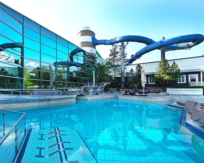 Neusäß: Titania-Therme