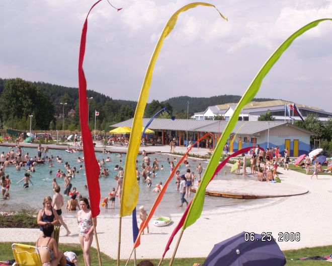 Fischach: Naturfreibad