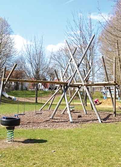 Welden: Abenteuerspielplatz am Bach Welden: Abenteuerspielplatz am Bach