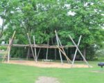 Welden: Abenteuerspielplatz am Bach