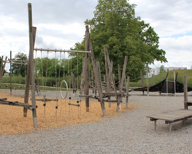 Augsburg Kriegshaber: Kletterparadies im Reesepark