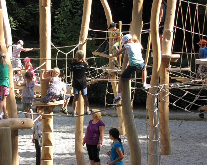 Schwabmünchen: Niedrigseil-Klettergarten Schwabmünchen: Niedrigseil-Klettergarten