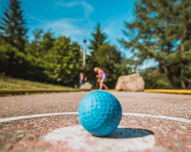 Meitingen: Minigolfplatz