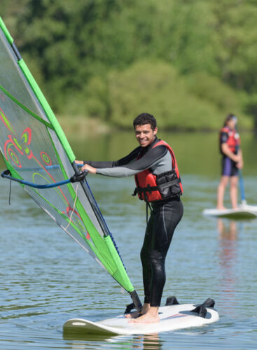 Breitenthal: Surfen auf dem Oberrieder Weiher Breitenthal: Surfen auf dem Oberrieder Weiher