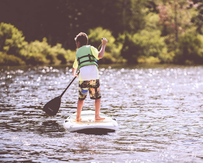 Breitenthal: Surfen auf dem Oberrieder Weiher