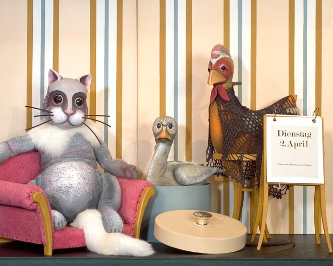 Augsburg: Moussong Theater mit Figuren