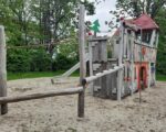 Königsbrunn: Spielplatz Ritterburg